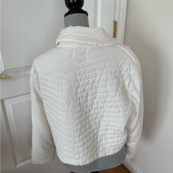 UO Quilted Canvas Cropped Jacket Cloud Puffy Comfy - Picture 5 of 7